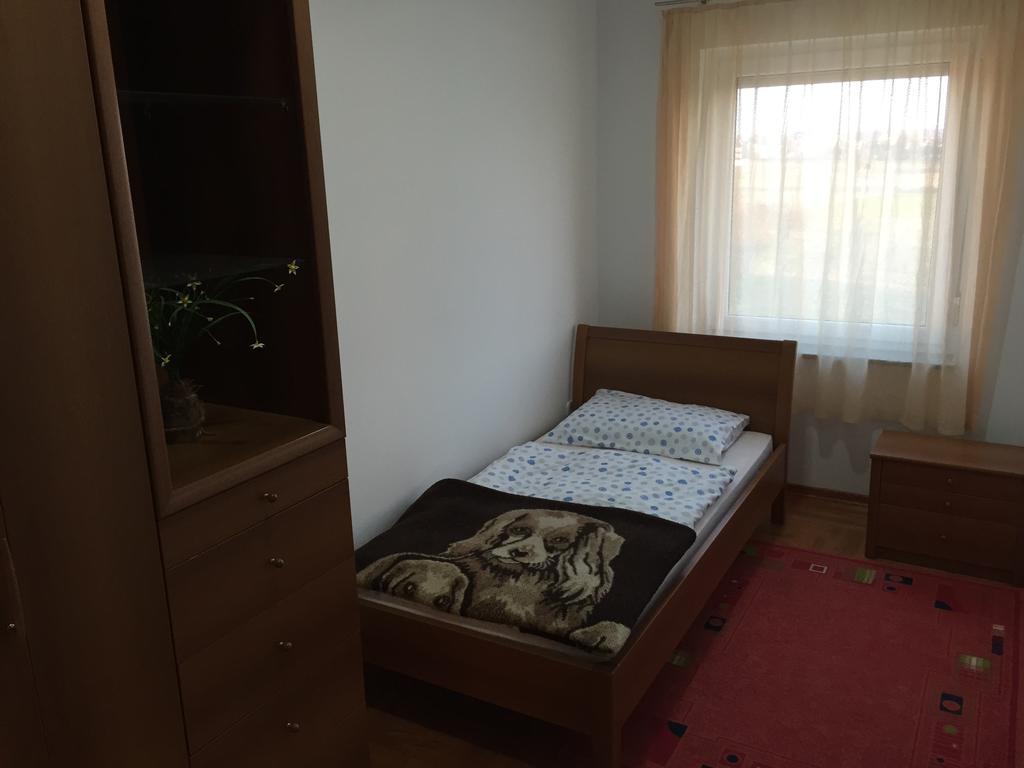 Guest House Seperic ヤストレバースコ 部屋 写真