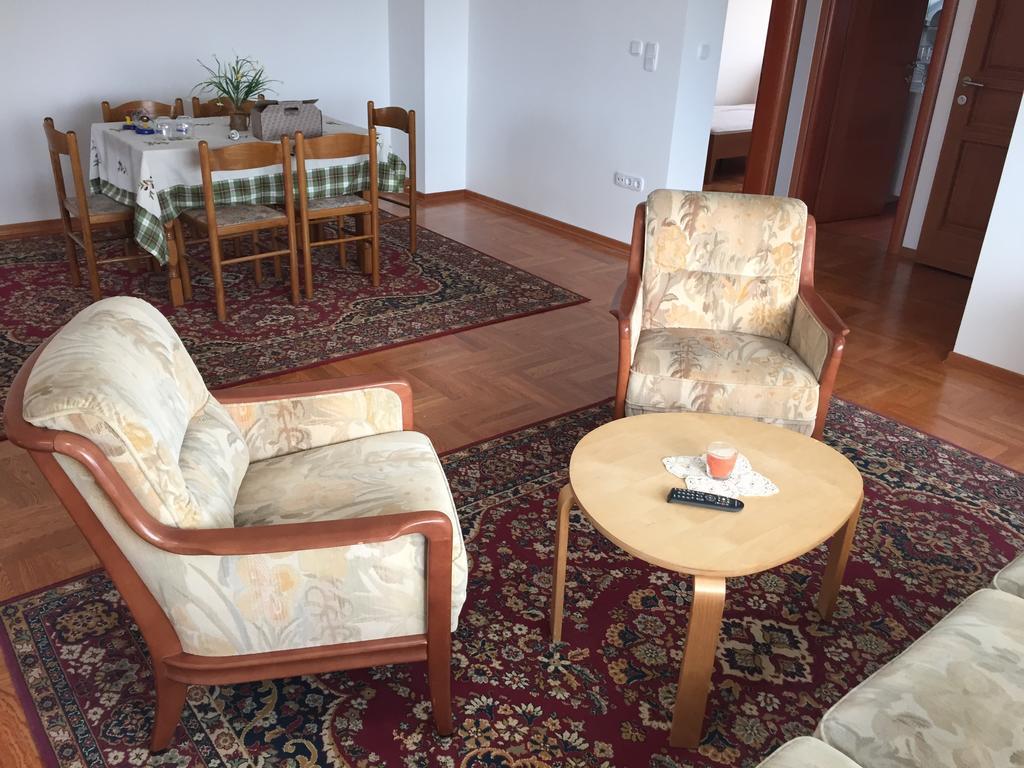 Guest House Seperic ヤストレバースコ 部屋 写真